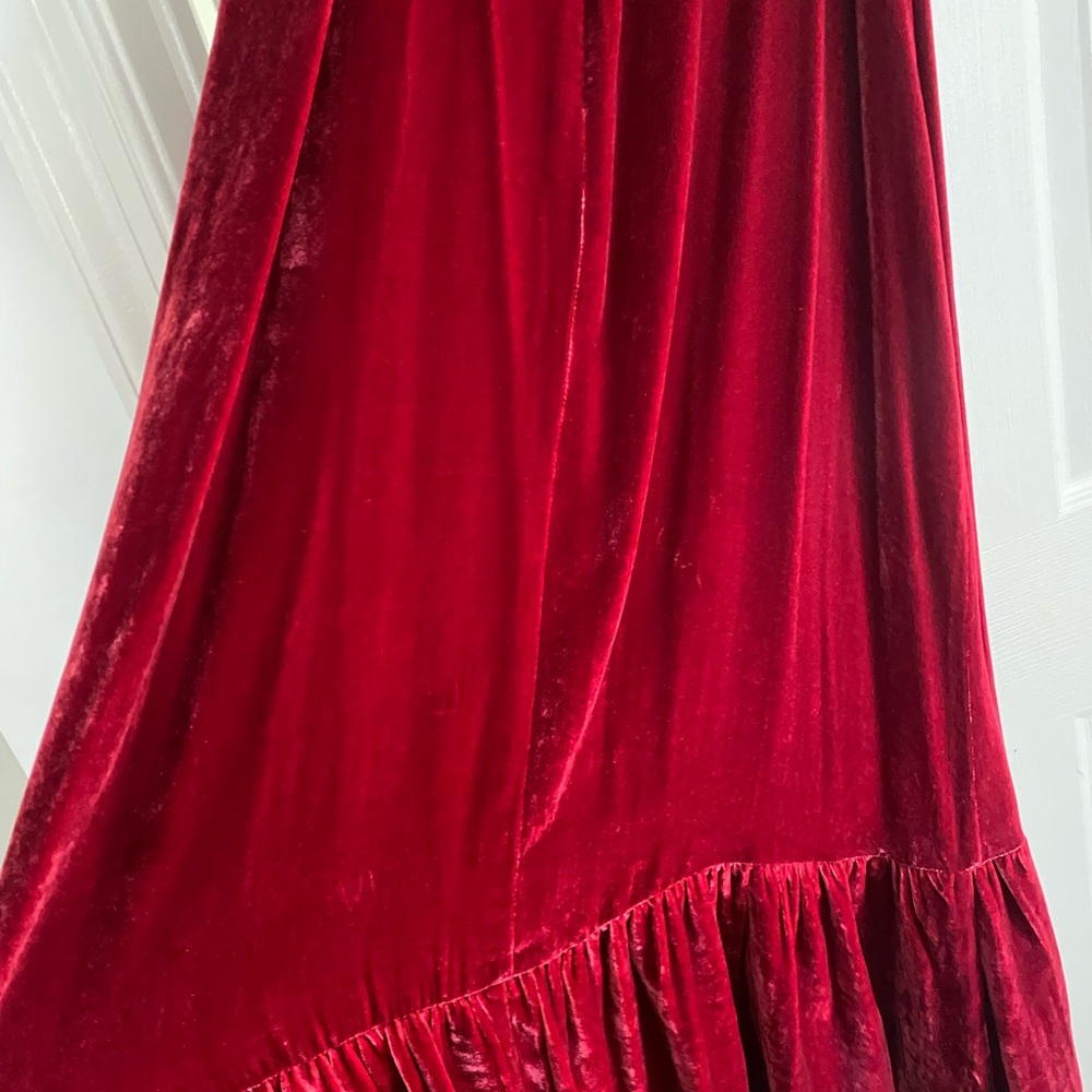 Reformation Oda Velvet Dress - Picture 7 of 9